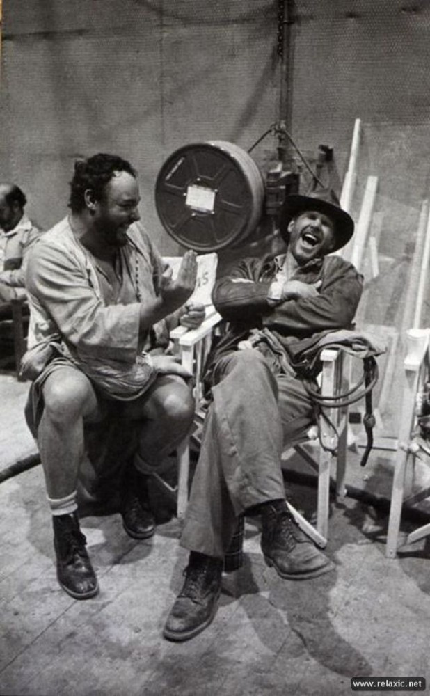 Indiana Jones 618x1000 Les sourires des acteurs entre 2 scènes