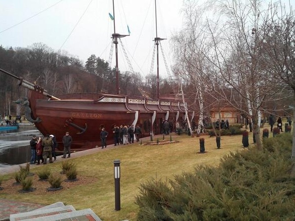 palais presidentiel ianoukovitch bateau