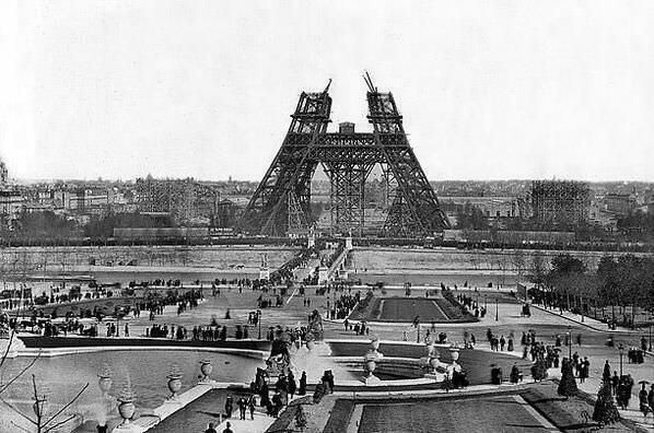 Tour Eiffel 1880