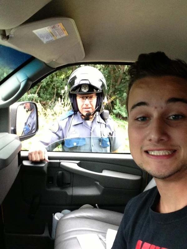 selfie policier