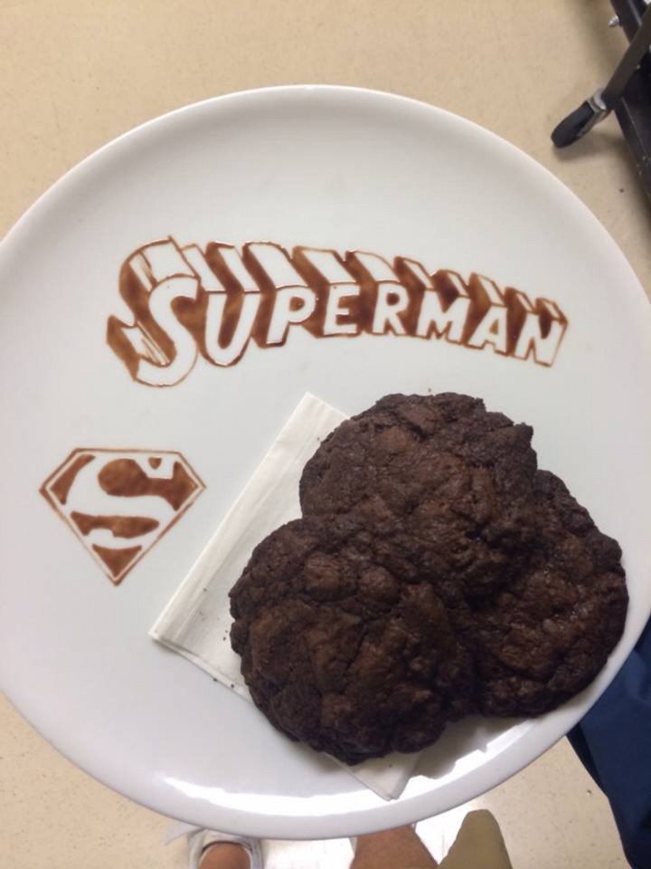 assiette dessin chocolat superman