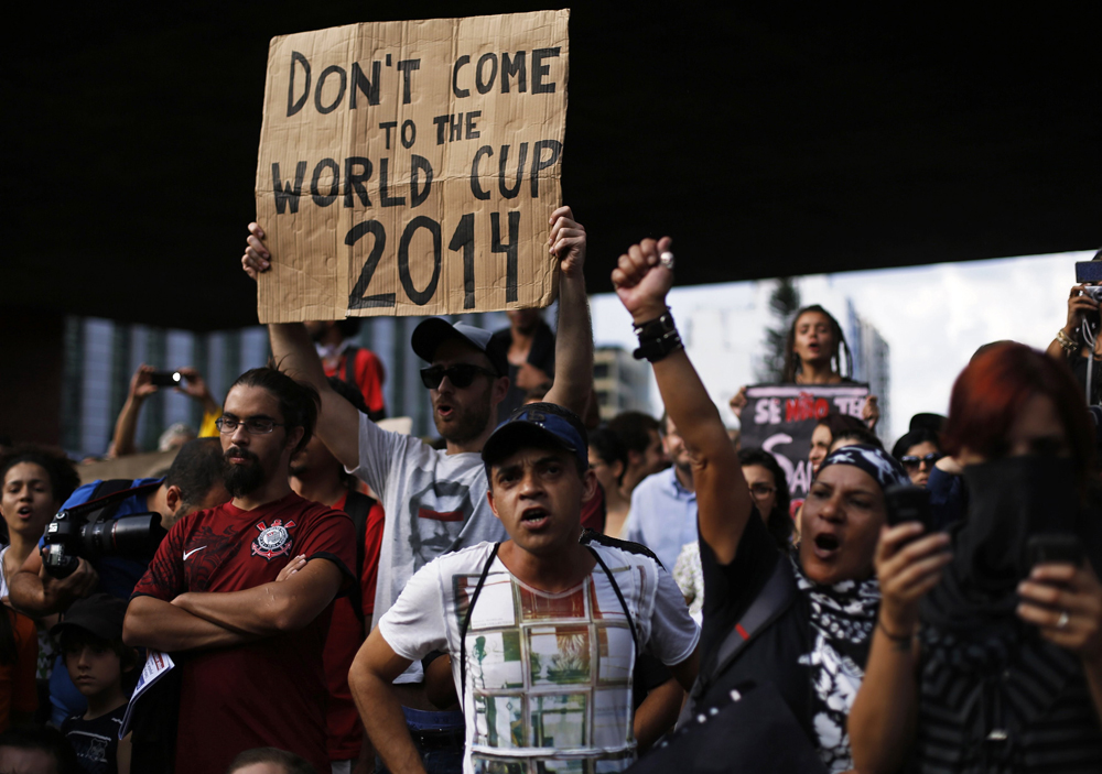 protestation bresil coupe du monde football