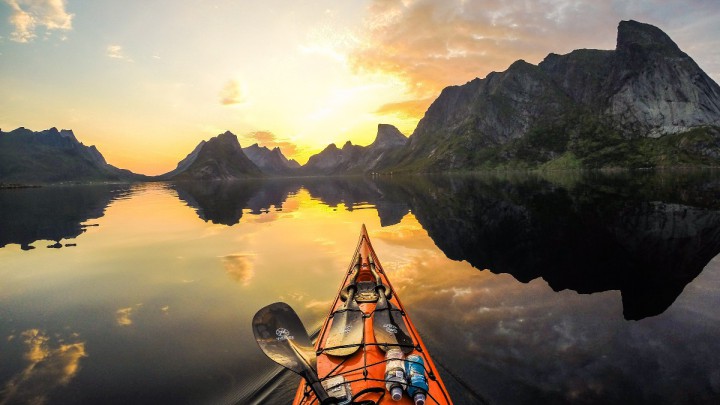 kayak norvege reine lofoten islands
