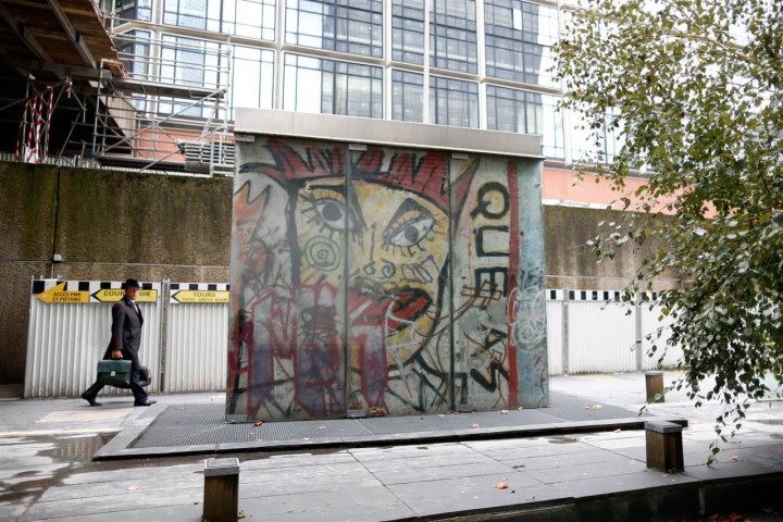 morceau mur berlin paris