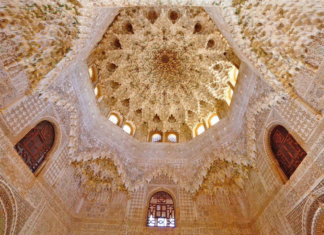 plafond alhambra espagne