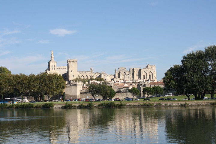 Avignon - Vue sur le palais des Papes