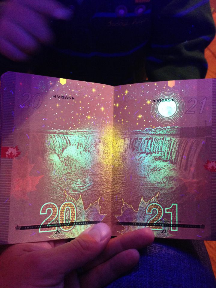 Passeport canadien Niagara UV