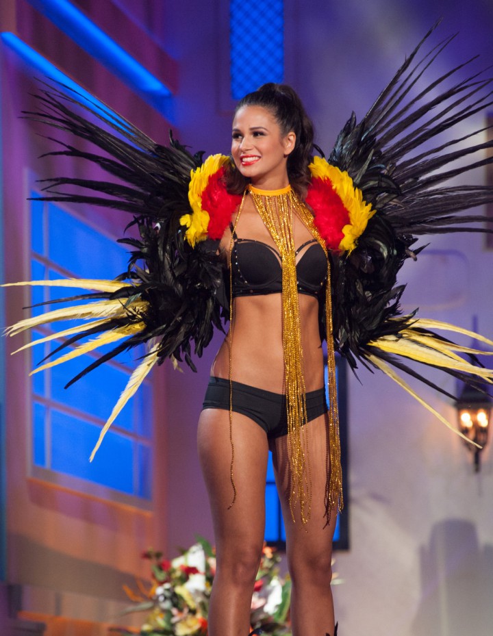 costumes traditionnels miss univers 2015 (8)