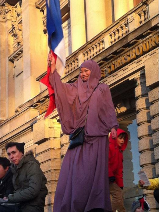 Photos des millions de Français qui ont manifesté pacifiquement en France