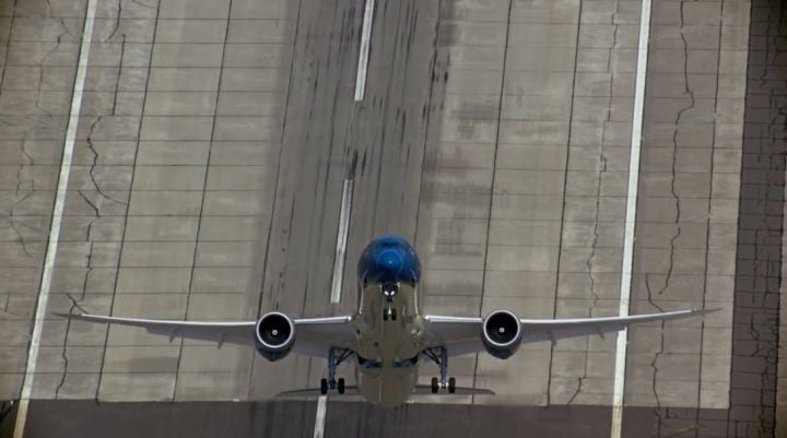 decollage verticale Boeing 787