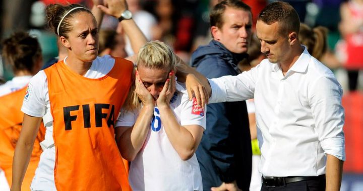 laura bassett but contre son camp japon angleterre 4