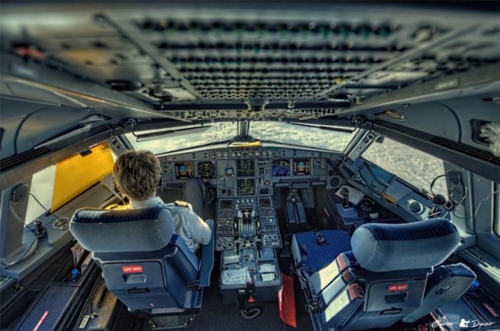 photo cockpit avion ligne
