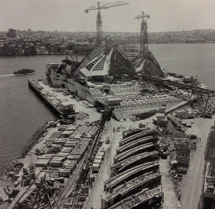 photo construction opera sydney