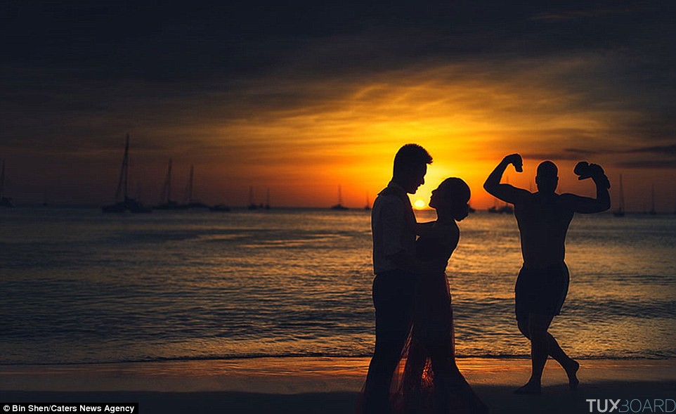 photo mariage photobomb plage