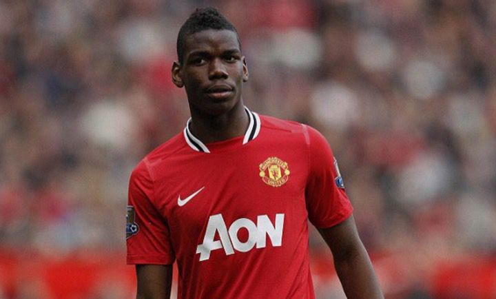 Paul Pogba details transfert Manchester