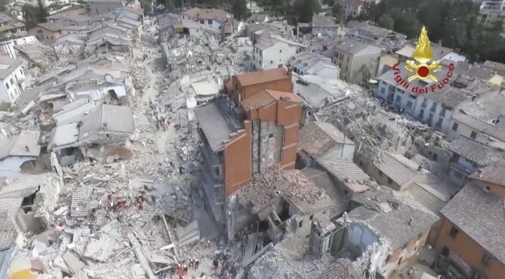 images drones apres seisme italie 2016