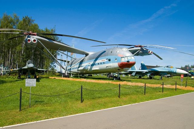 Mil Mi 12 plus gros helicoptere du monde