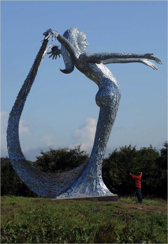 Statue Sirene Cumbernauld