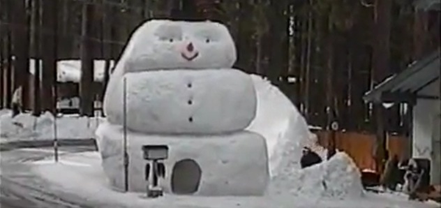 Video Snowman Slide