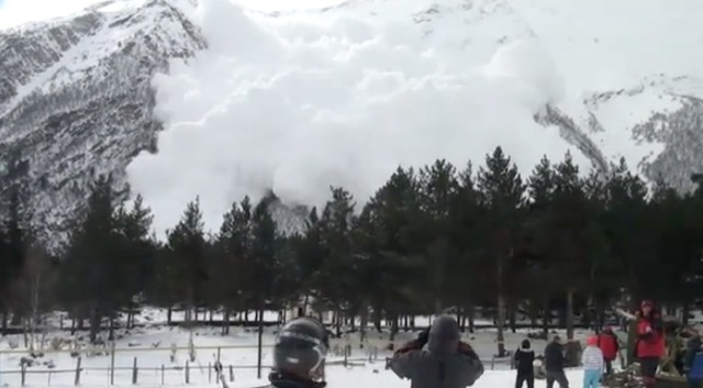 Video avalanche en Russie