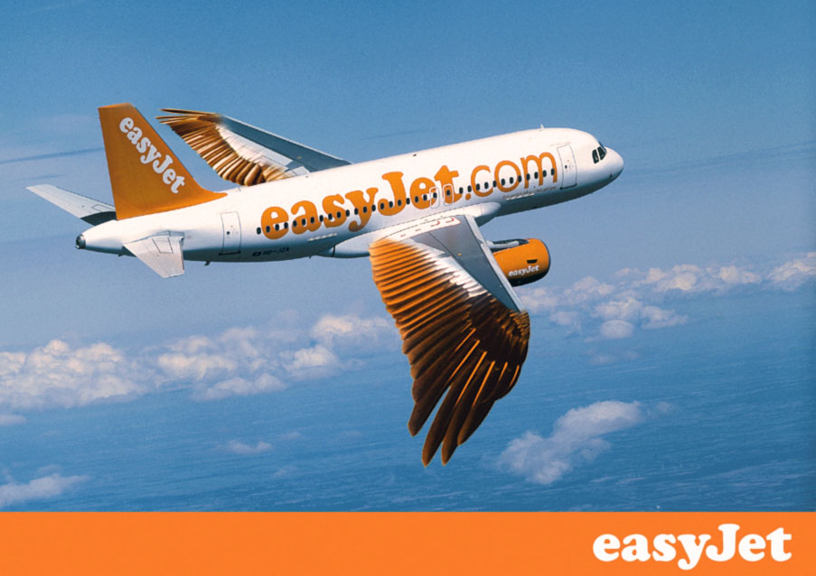 Avion Easy Jet a plumes