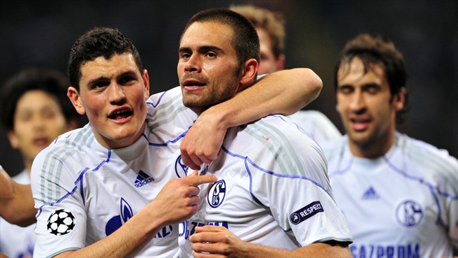Video Inter Milan Schalke 04 Resume 2011