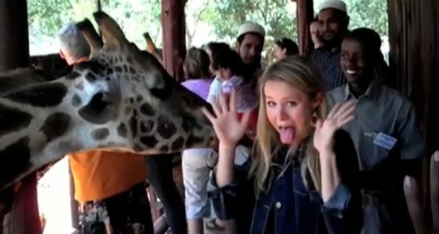 Video Kristen Bell French Kiss Girafe