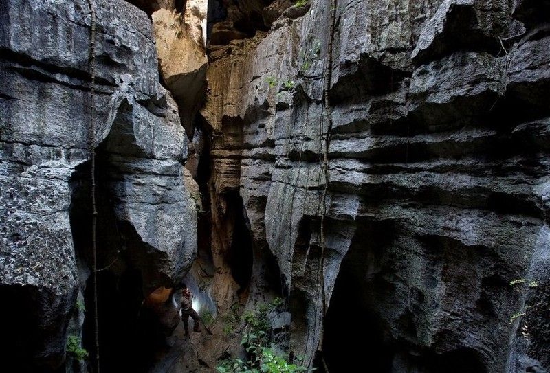 grotte sous le Tsingy de Bemaraha