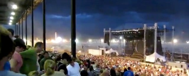 Video effondrement scene concert Indiana