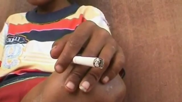 Video Adi Ilham 25 cigarettes par jour