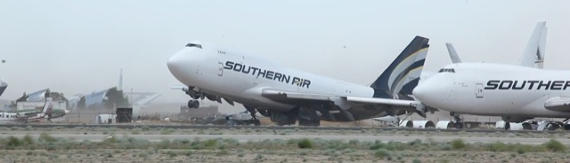 Video Boeing 747 souleve par le vent