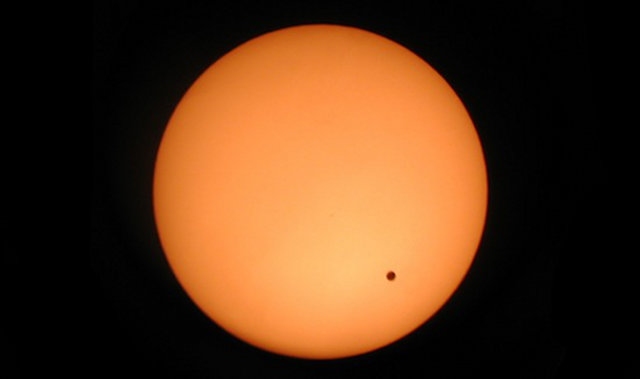Photo Venus devant le Soleil