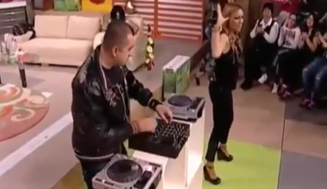 playback Ivana Selakov DJ Shone sans micro ni platine