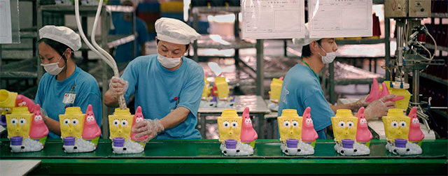 Michael Wolf The Real Toy Story Photos de Chinois avec les jouets quils créent