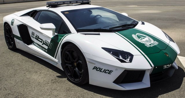 police Dubai Lamborghini Aventador