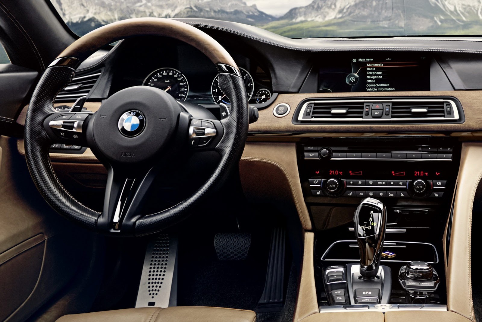 BMW Pininfarina Gran Lusso Coupe interieur