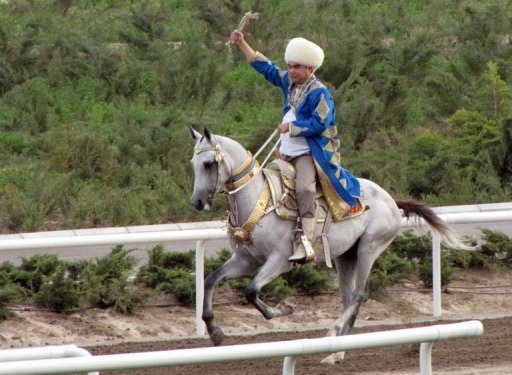 Gourbangouly Berdymoukhamedov president Turkménistan cheval