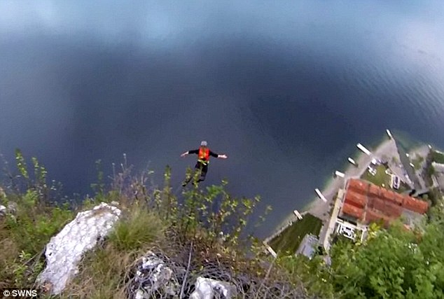 Video accident base jump Matthew Gough