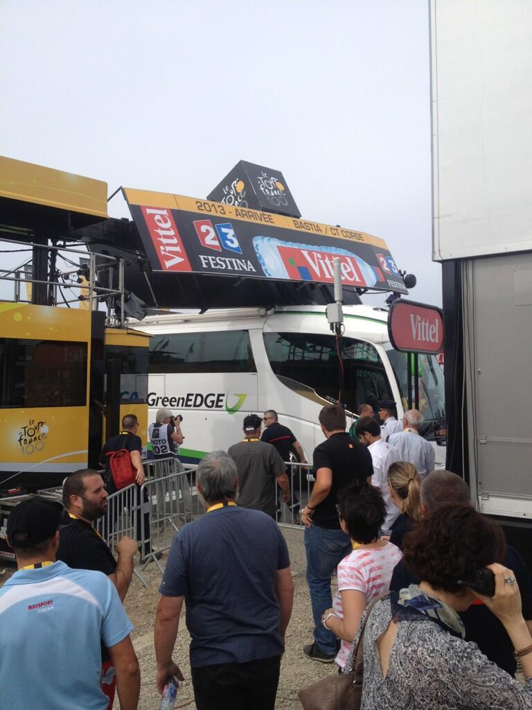 Bus ligne arrivee Tour de France