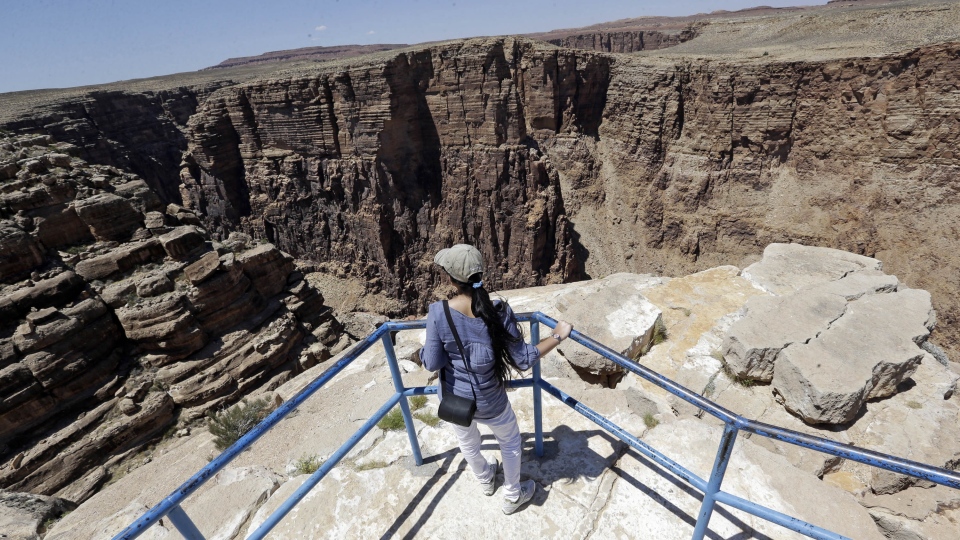 Nik Wallenda record Grand Canyon sur un fil