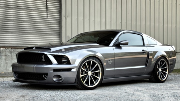 Ford Mustang 16