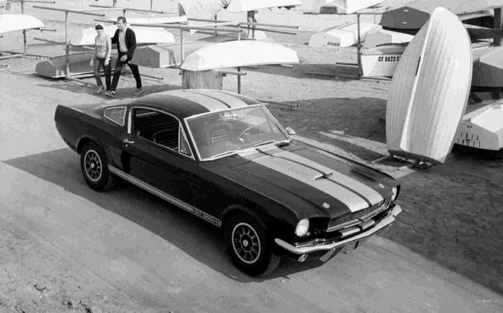 Ford Mustang 34