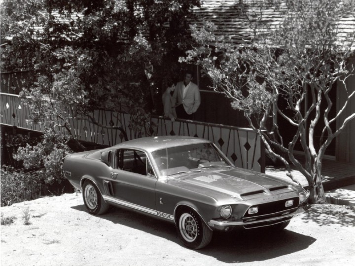 Ford Mustang 48