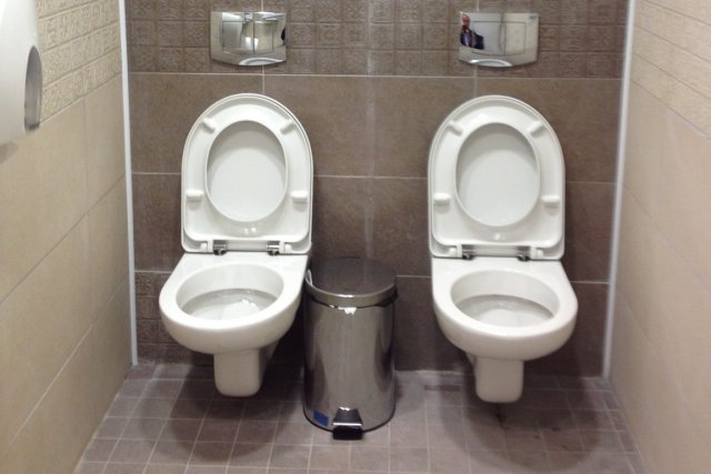 toilettes doubles village olympique sotchi