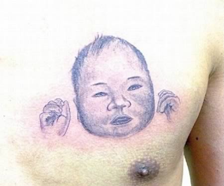 tatouage moche bebe