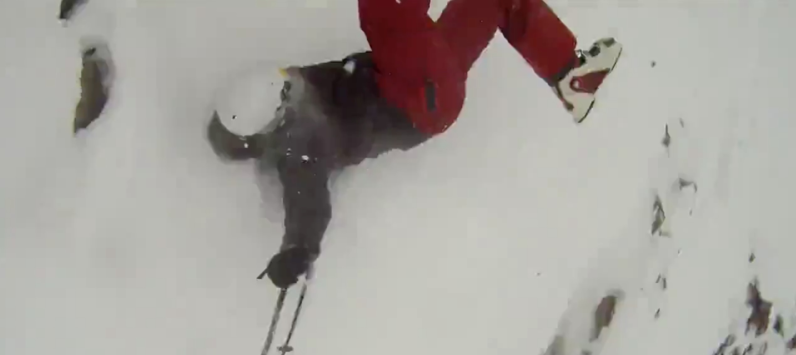 Skieur filme sa chute en hors piste
