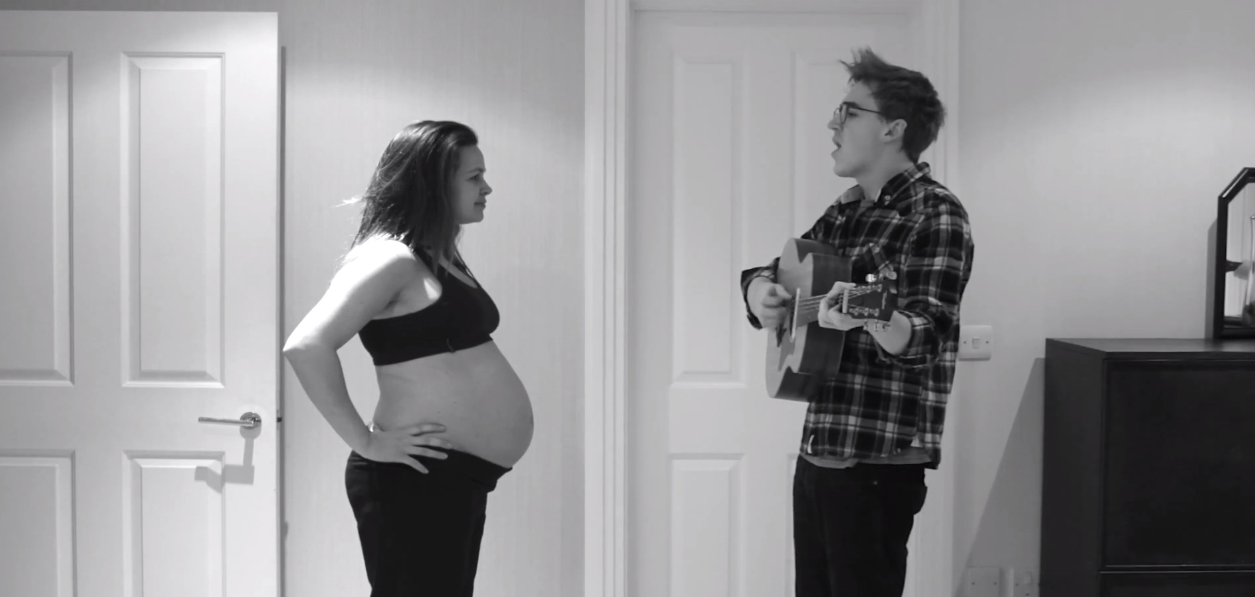 Video chanson pendant la grossesse de sa femme
