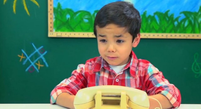kids react telephone a cadran