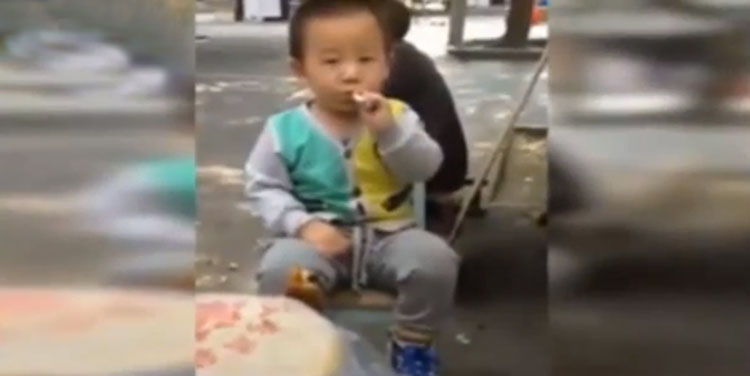 enfant qui fume chine