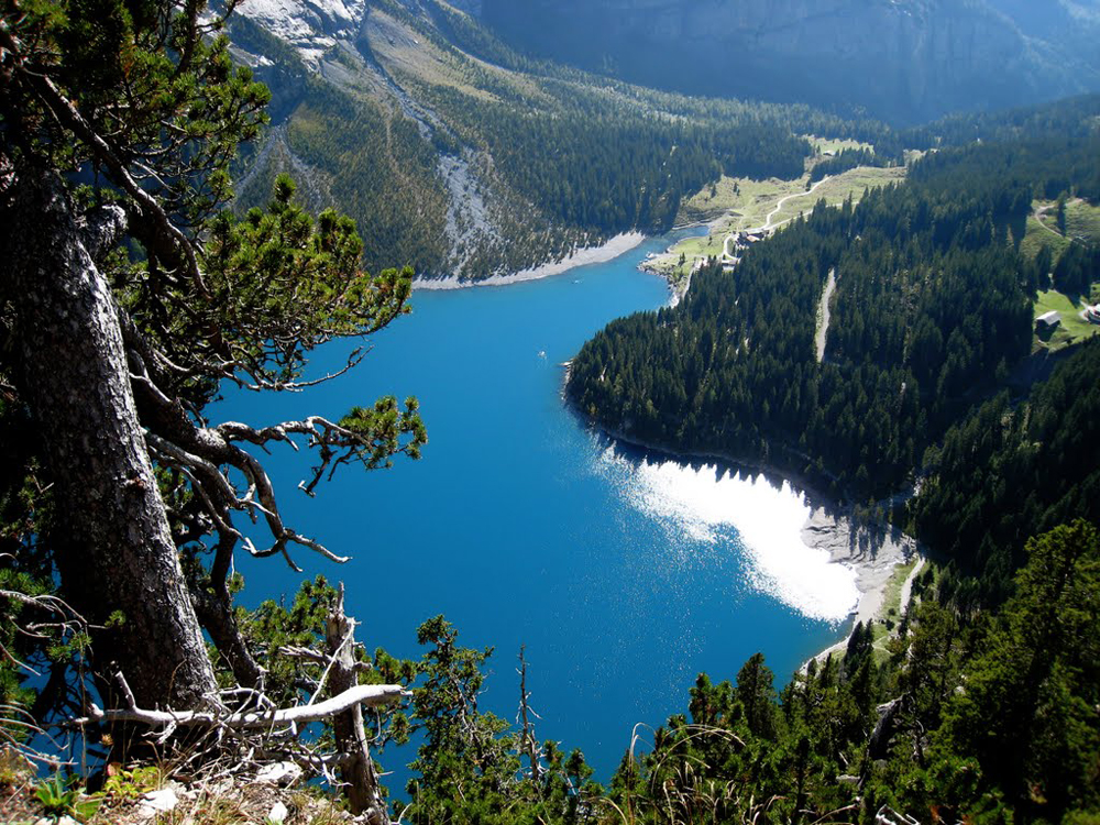 lac oeschinensee loetschberg suisse